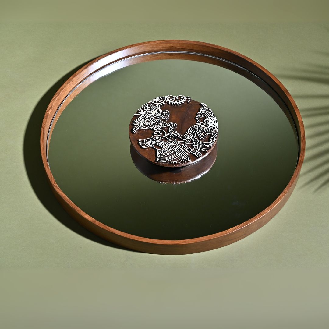 Deity mirror